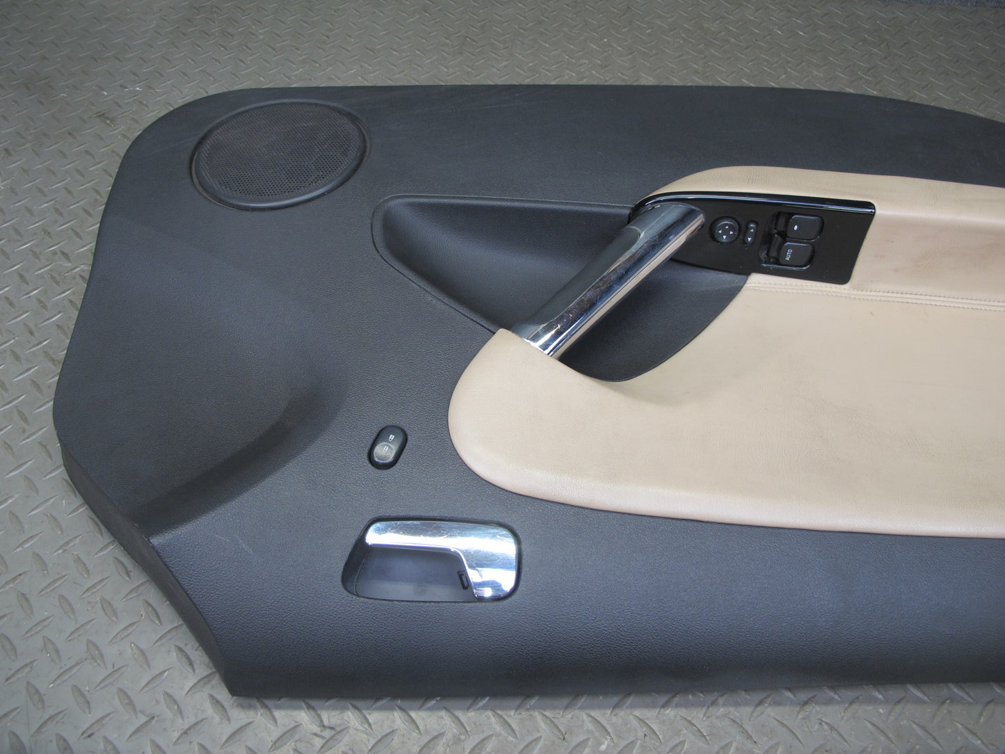 07-08 Saturn SKY Set of 2 Left & Right Interior Door Trim Cover Panel OEM