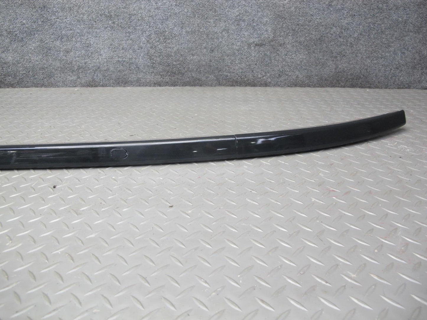 2017-2020 Maserati Levante M161 Left & Right Roof Rack Rail Luggage Carrier Set