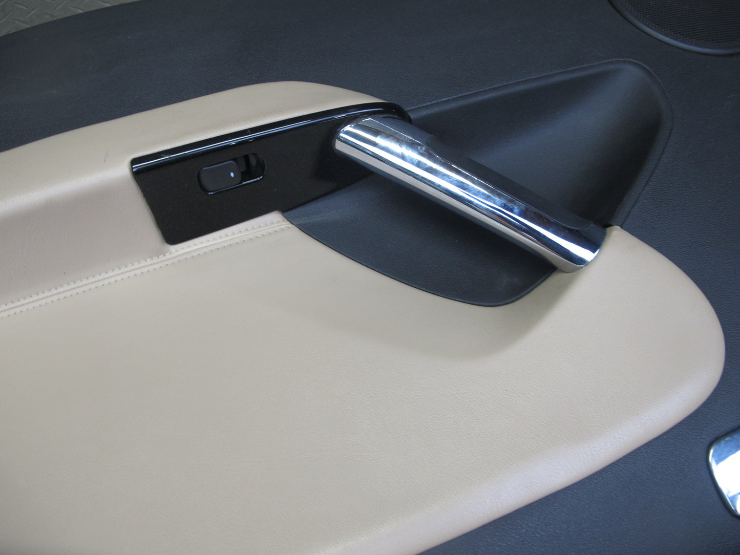 07-08 Saturn SKY Set of 2 Left & Right Interior Door Trim Cover Panel OEM