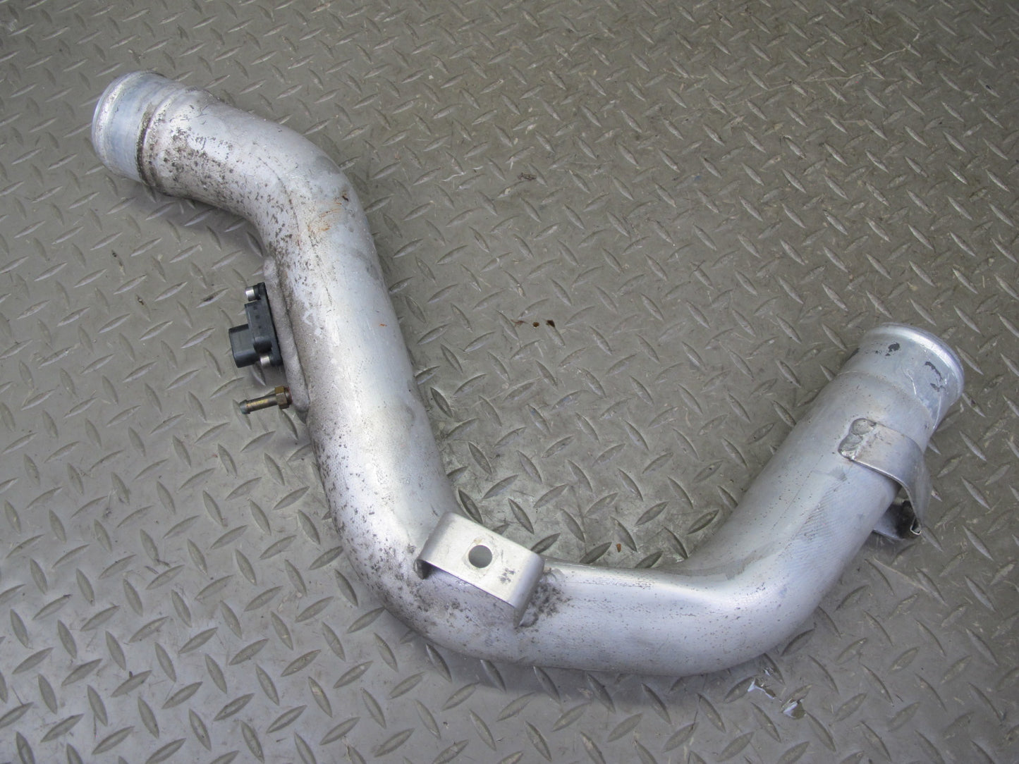 07-10 Saturn SKY Solstice 2.0L Turbo Intercooler Air Intake Hose Pipe Set OEM