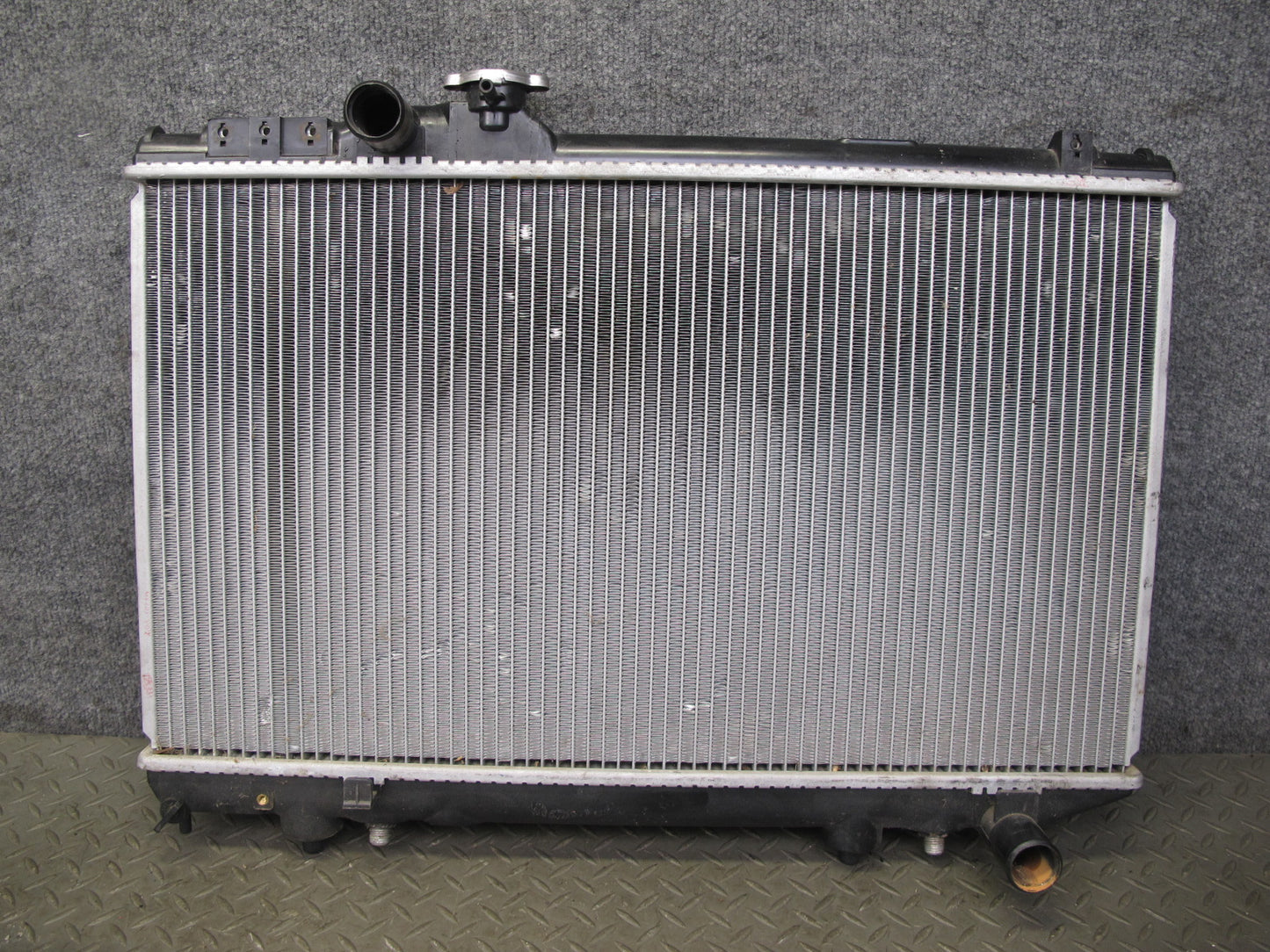89-92 Toyota Supra MK3 MA70L 7MGE NON Turbo M/T Engine Coolant Radiator
