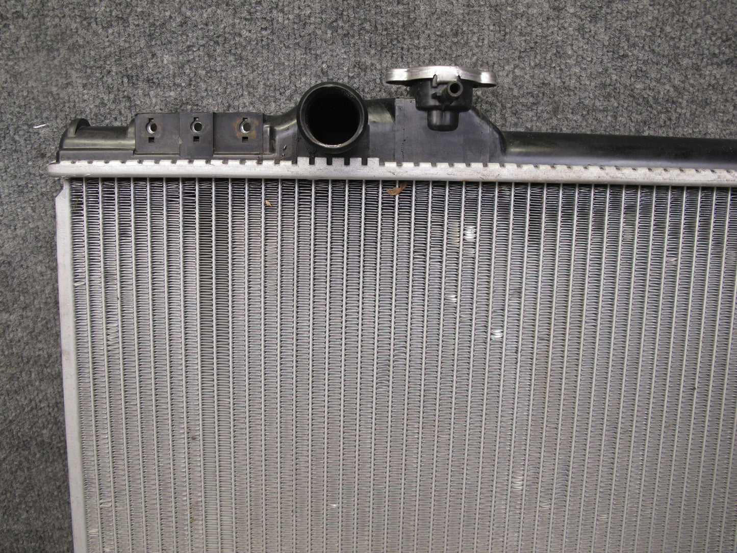 89-92 Toyota Supra MK3 MA70L 7MGE NON Turbo M/T Engine Coolant Radiator
