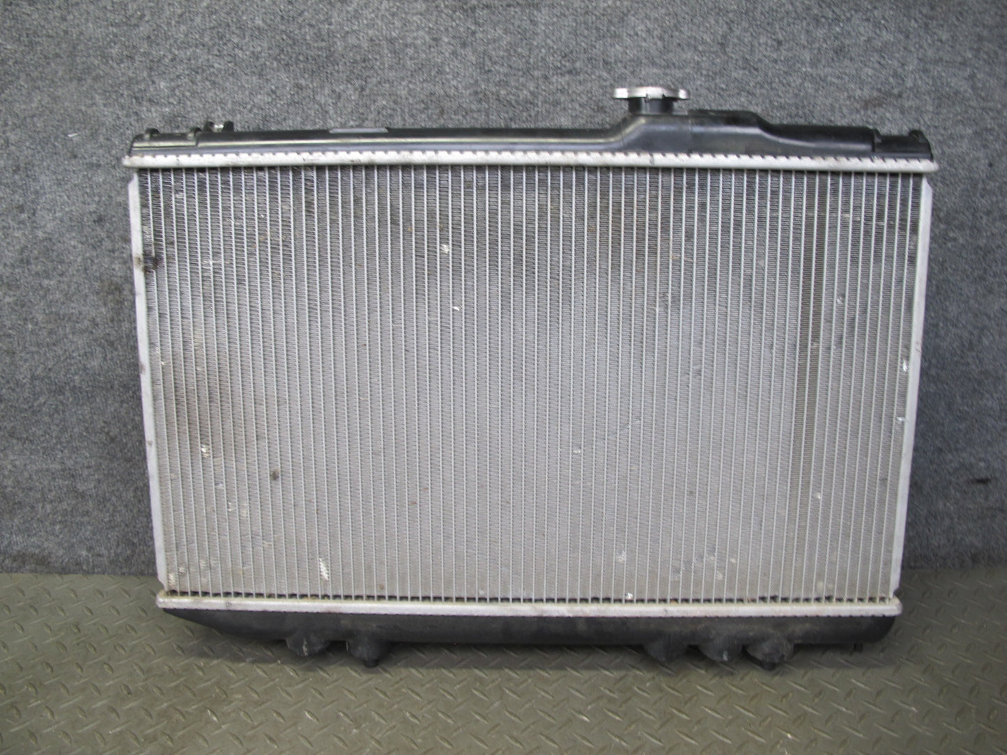 89-92 Toyota Supra MK3 MA70L 7MGE NON Turbo M/T Engine Coolant Radiator