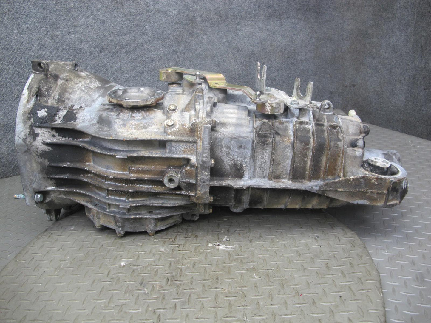 2002-2004 Porsche 911 996 3.6L RWD NA G96.01 M/T Manual Transmission 122k Miles