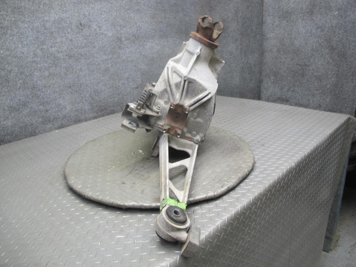 88-96 Chevrolet Corvette C4 A/T Dana 36 Rear Differential Carrier 2.59 Ratio OEM