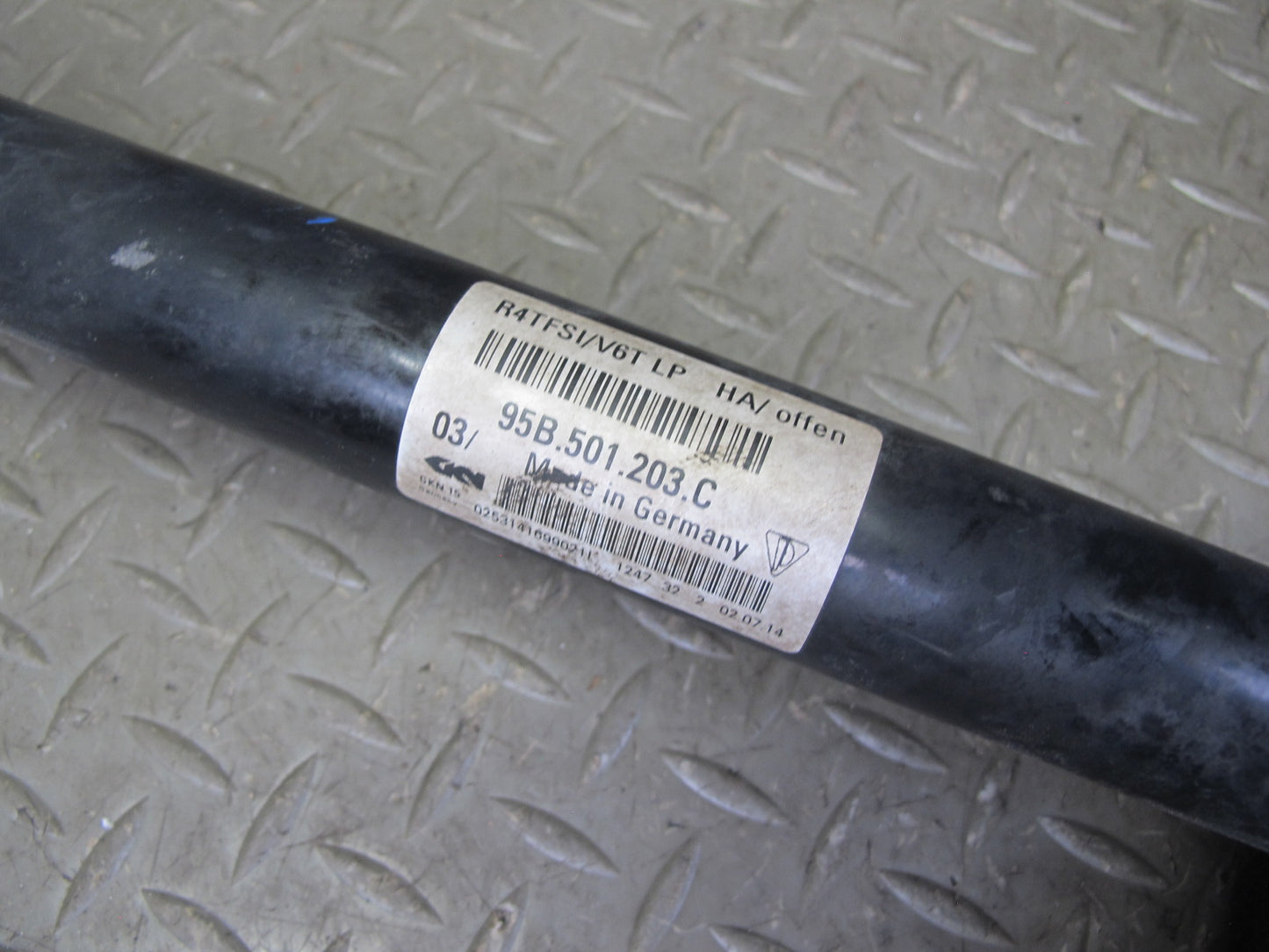 2015-2016 Porsche Macan S Rear Left or Right Suspension Axle Shaft 95B501203C