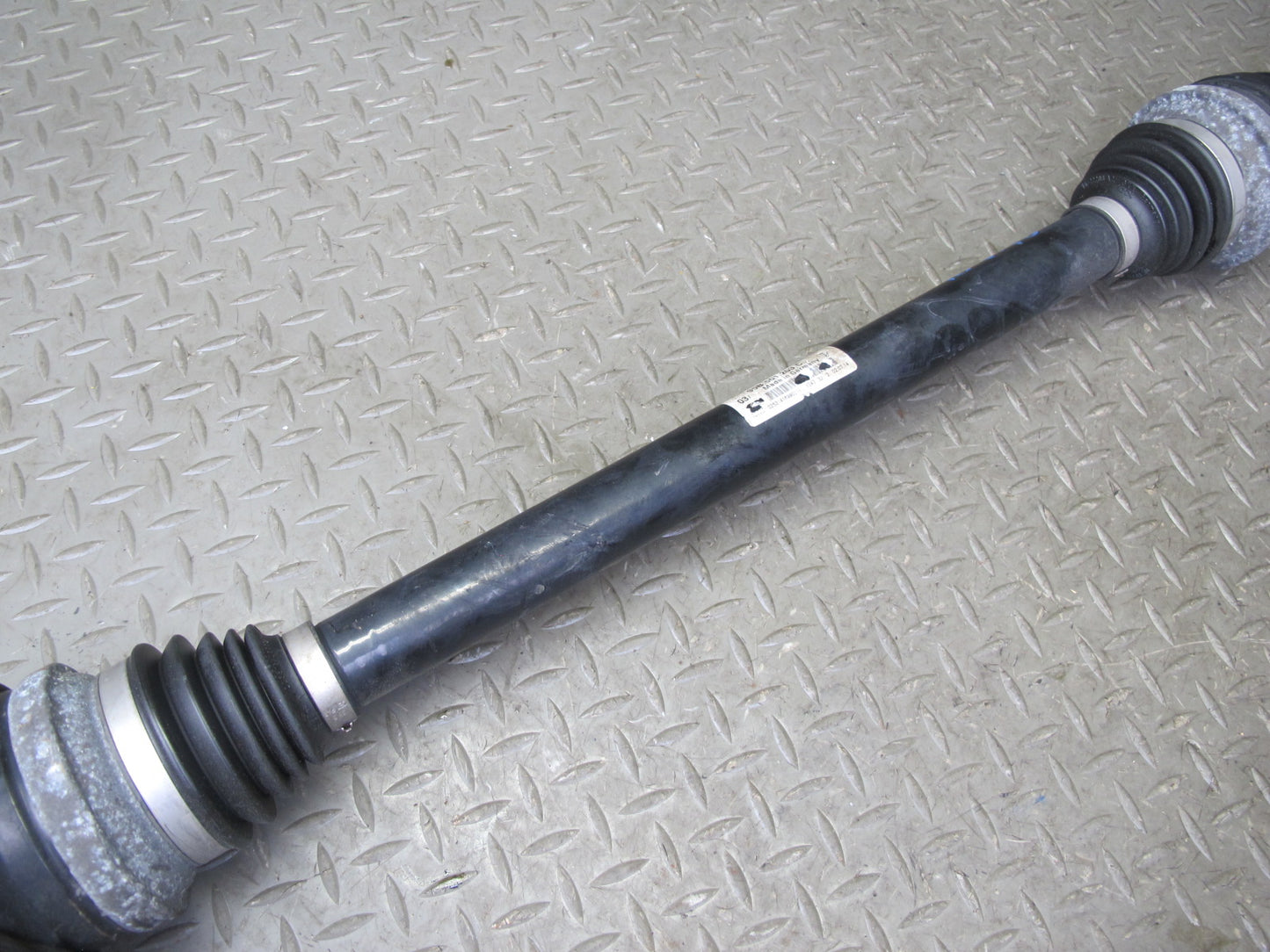 2015-2016 Porsche Macan S Rear Left or Right Suspension Axle Shaft 95B501203C