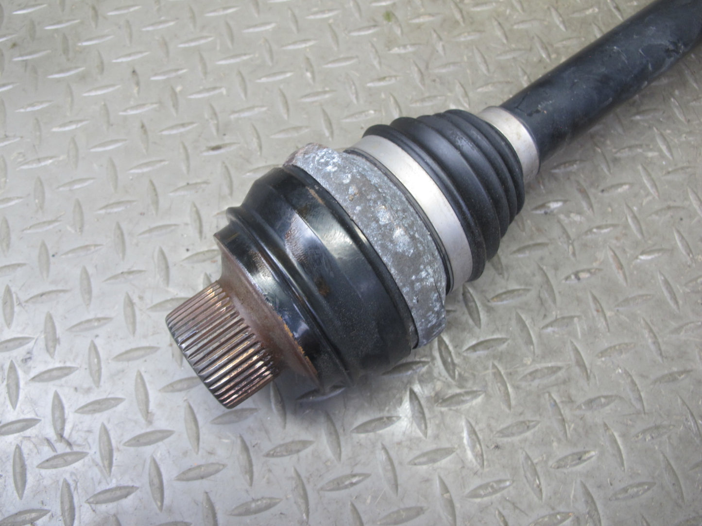 2015-2016 Porsche Macan S Rear Left or Right Suspension Axle Shaft 95B501203C