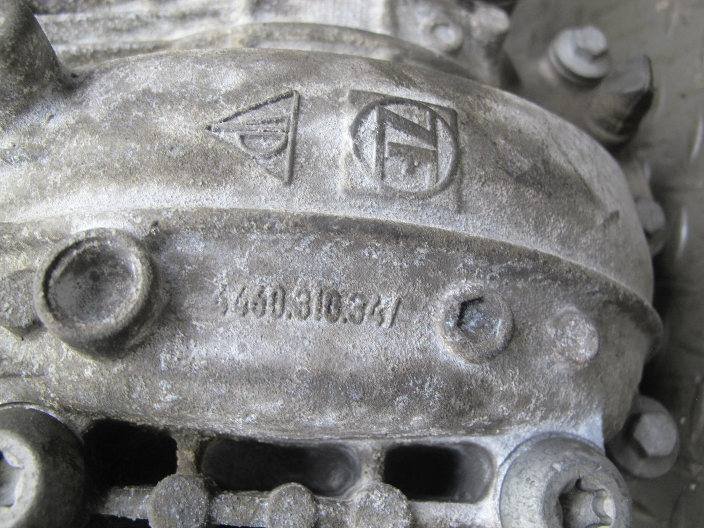 2015-2018 Porsche Macan S 3.0 AWD Rear Axle Differential Carrier 95B525015F 126k