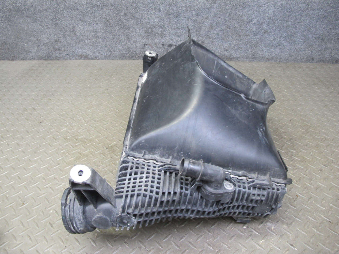 2015-2018 Porsche Macan S 3.0L Front Left Intercooler w Shroud 95B145803B