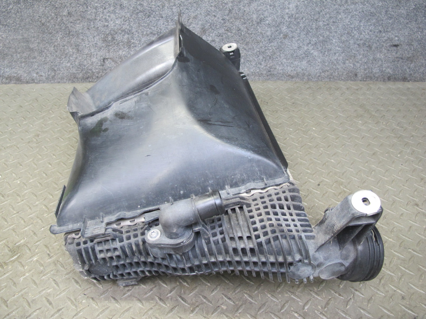 2015-2018 Porsche Macan S 3.0L Front Right Intercooler w Shroud 95B145804A