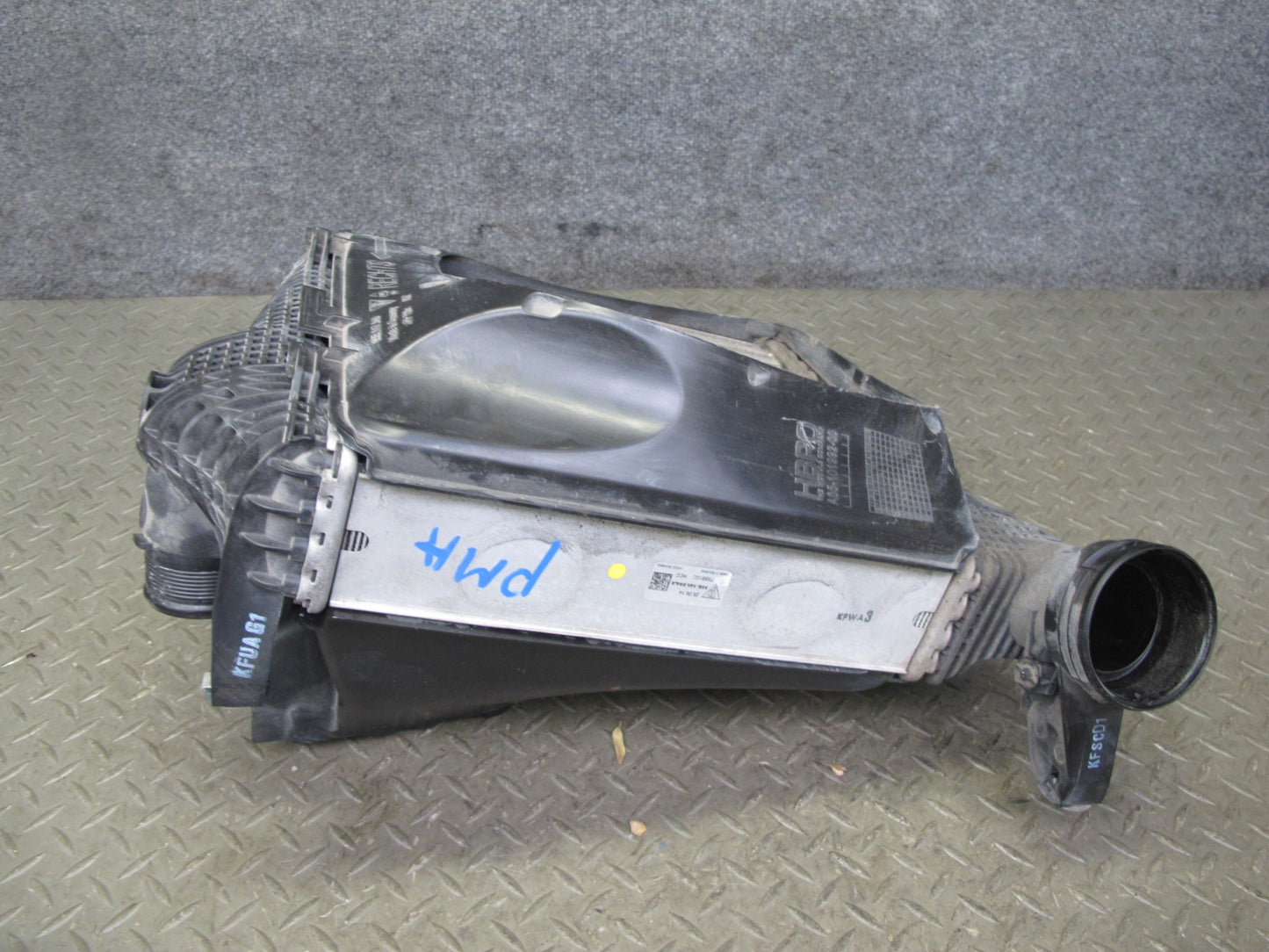 2015-2018 Porsche Macan S 3.0L Front Right Intercooler w Shroud 95B145804A