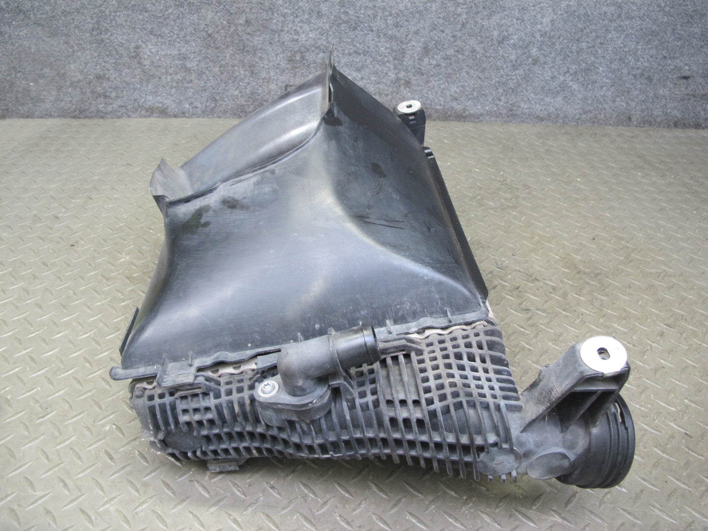 2015-2018 Porsche Macan S 3.0L Front Right Intercooler w Shroud 95B145804A