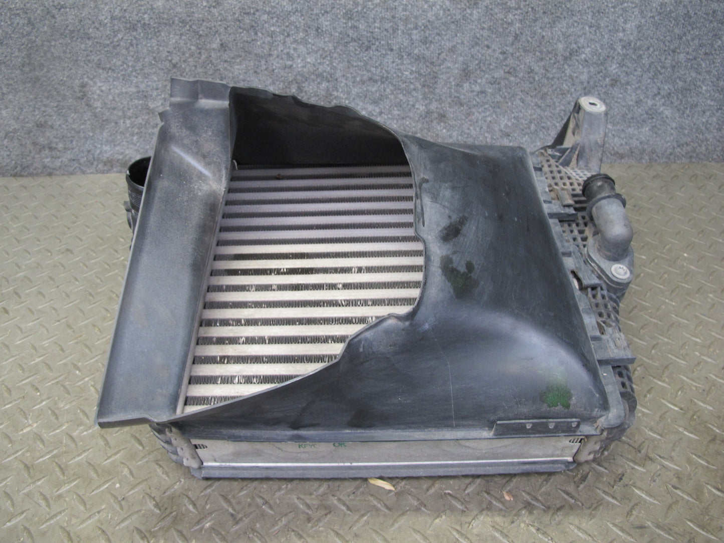 2015-2018 Porsche Macan S 3.0L Front Right Intercooler w Shroud 95B145804A