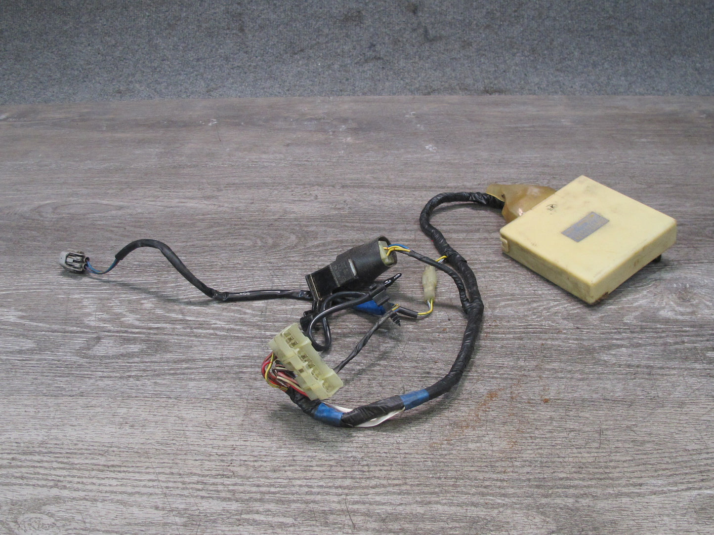 91-92 Toyota SW21L MR2 A/C Air Condition Control Module Amplifier w Wiring OEM