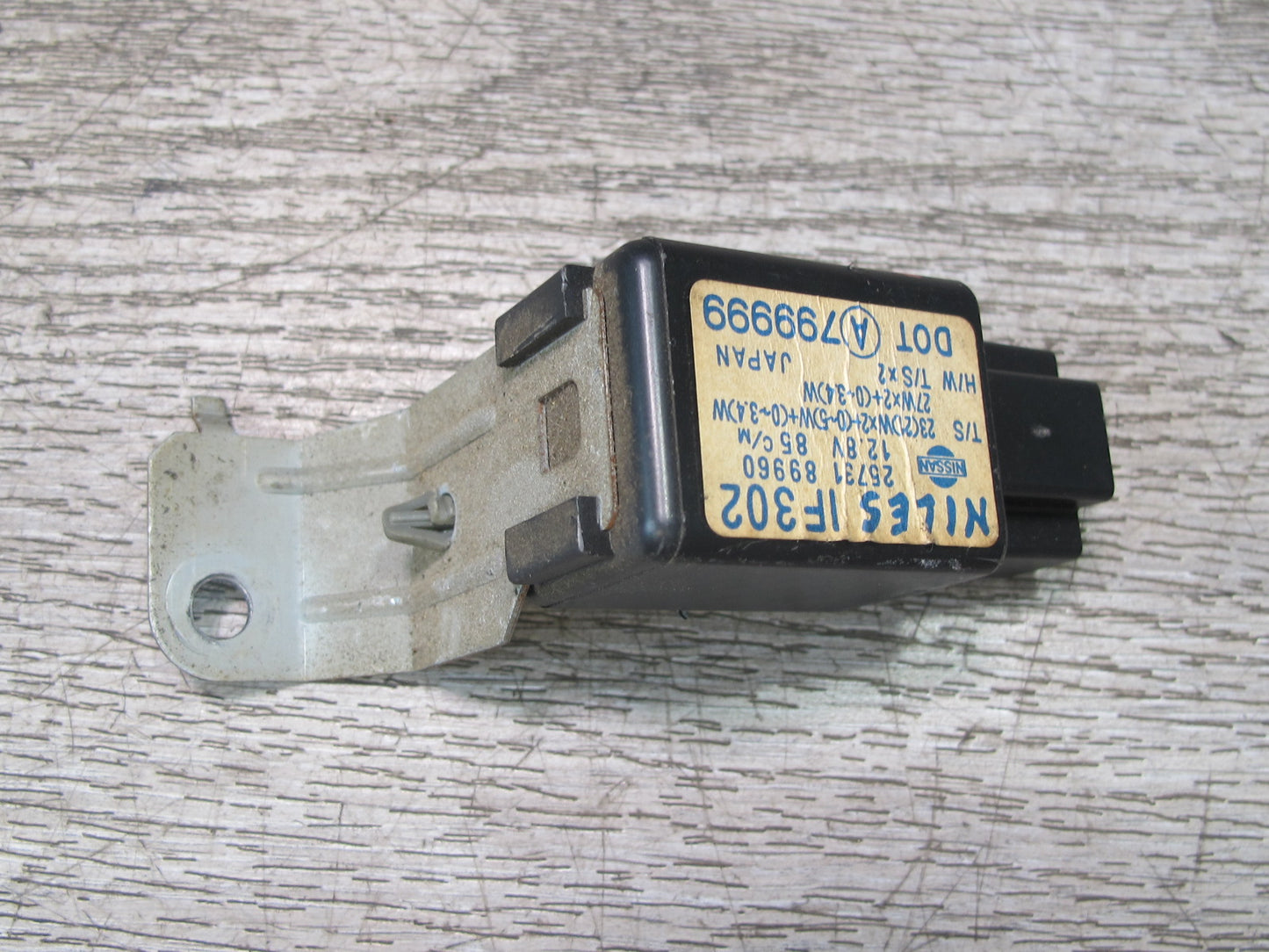 90-96 Nissan 300ZX Turn Signal Hazard Emergency Flasher Relay 25731-89960 OEM