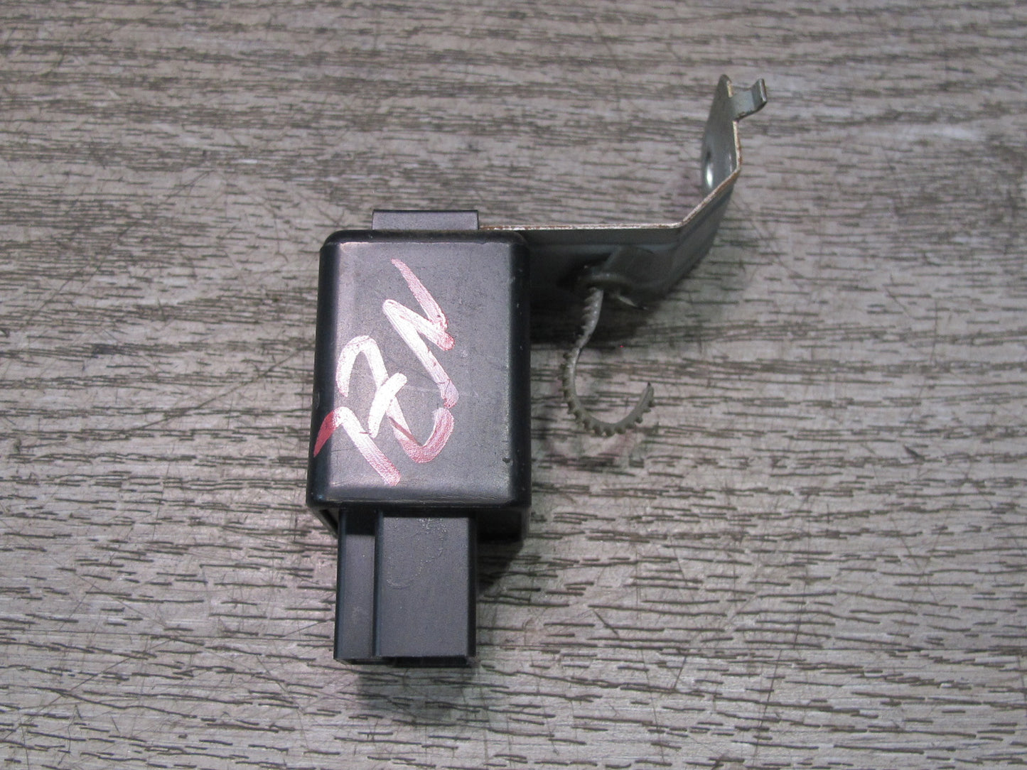 90-96 Nissan 300ZX Turn Signal Hazard Emergency Flasher Relay 25731-89960 OEM