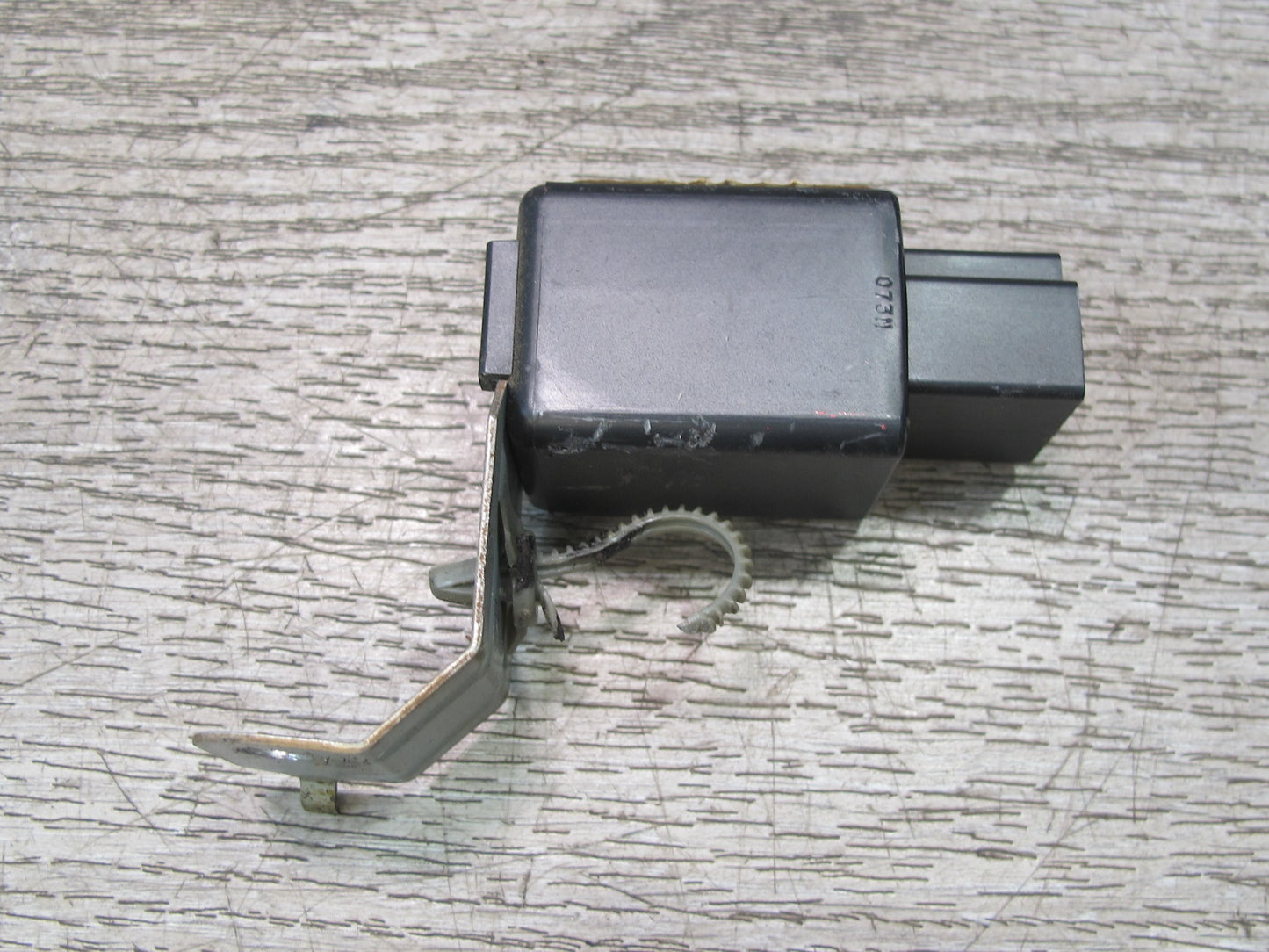90-96 Nissan 300ZX Turn Signal Hazard Emergency Flasher Relay 25731-89960 OEM