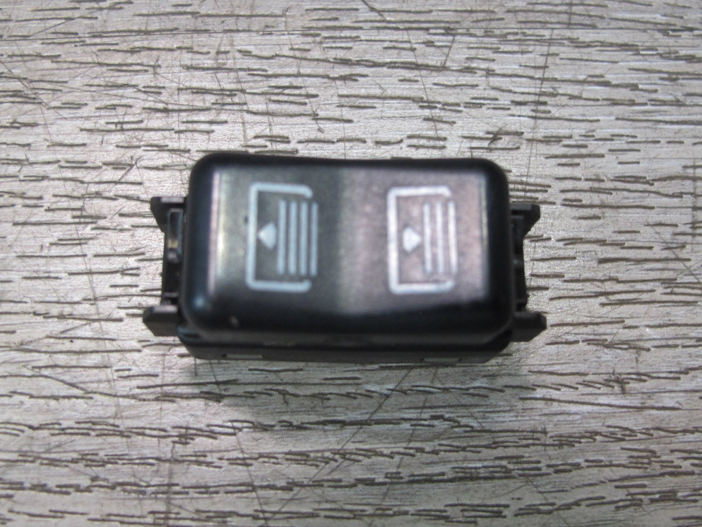 96-99 Mercedes W140 C140 CL Coupe Rear Window Roller Blind Shade Switch OEM