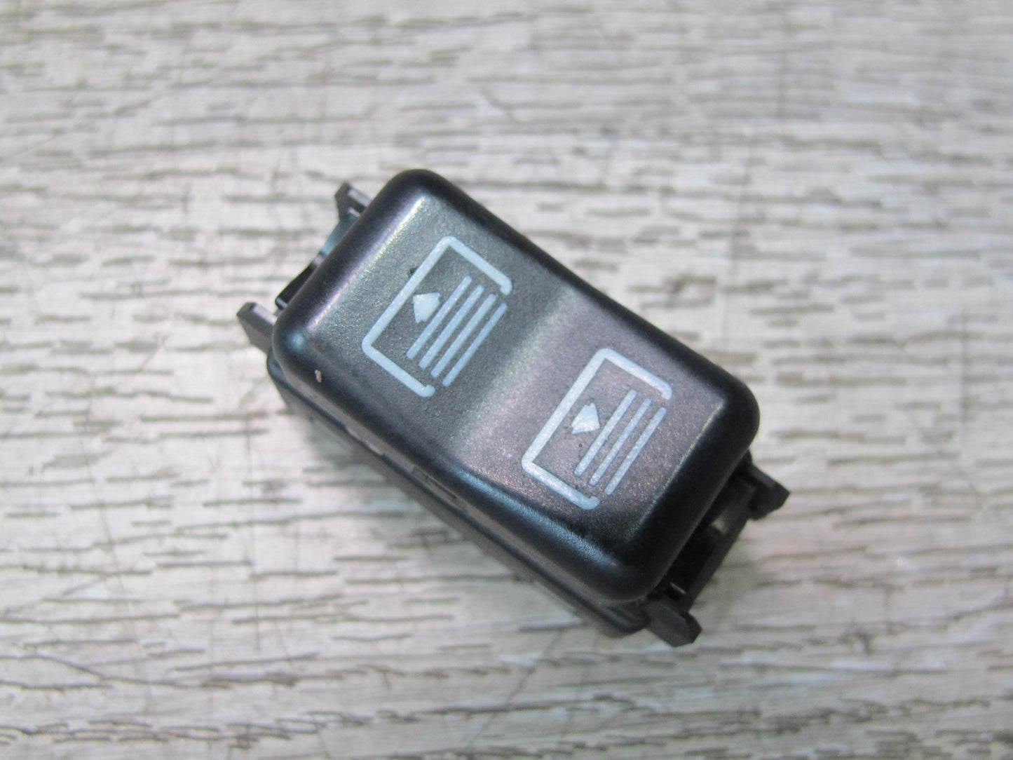 96-99 Mercedes W140 C140 CL Coupe Rear Window Roller Blind Shade Switch OEM