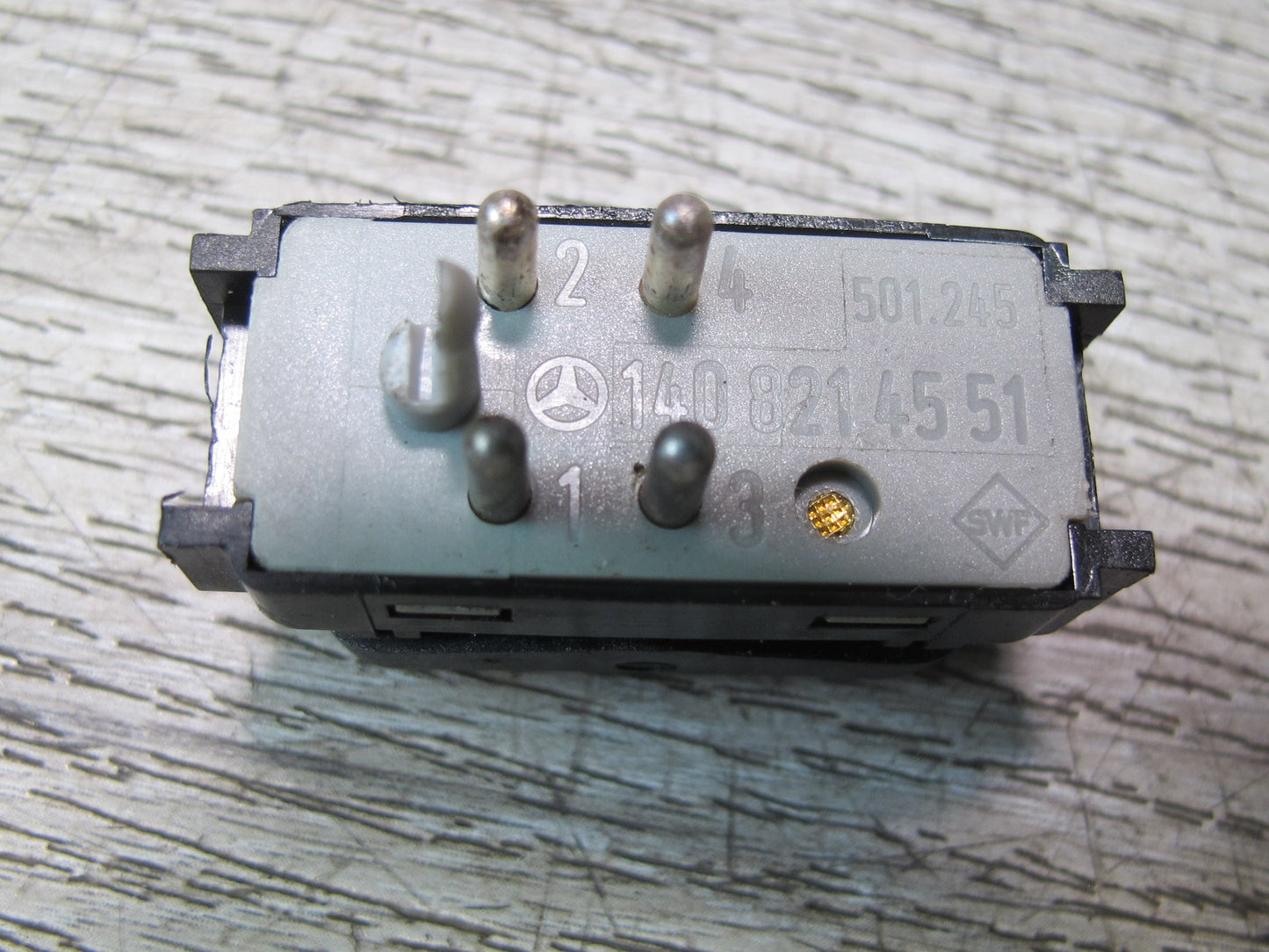 96-99 Mercedes W140 C140 Cl-class ADS Adaptive Damping Suspension Switch OEM