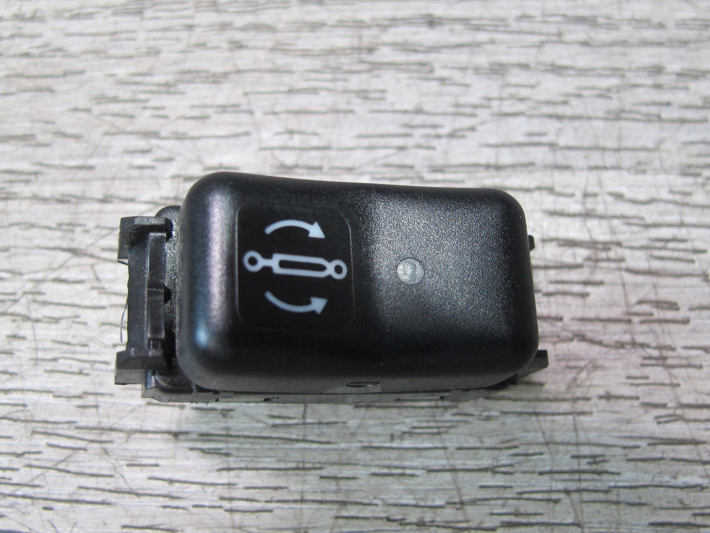 96-99 Mercedes W140 C140 Cl-class ADS Adaptive Damping Suspension Switch OEM