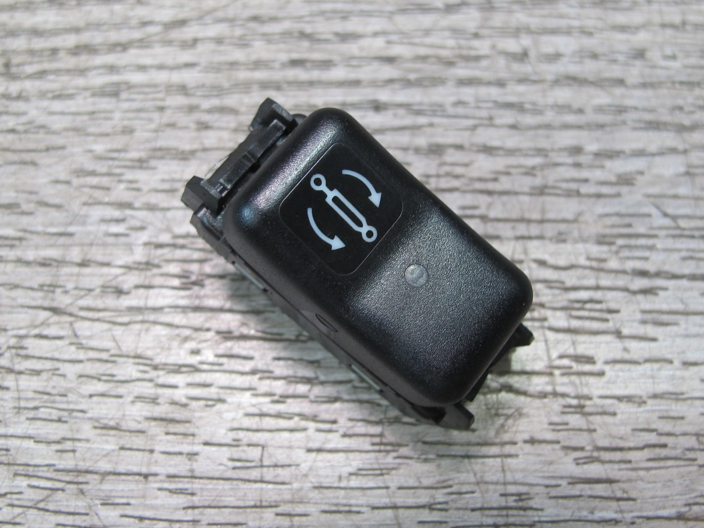 96-99 Mercedes W140 C140 Cl-class ADS Adaptive Damping Suspension Switch OEM