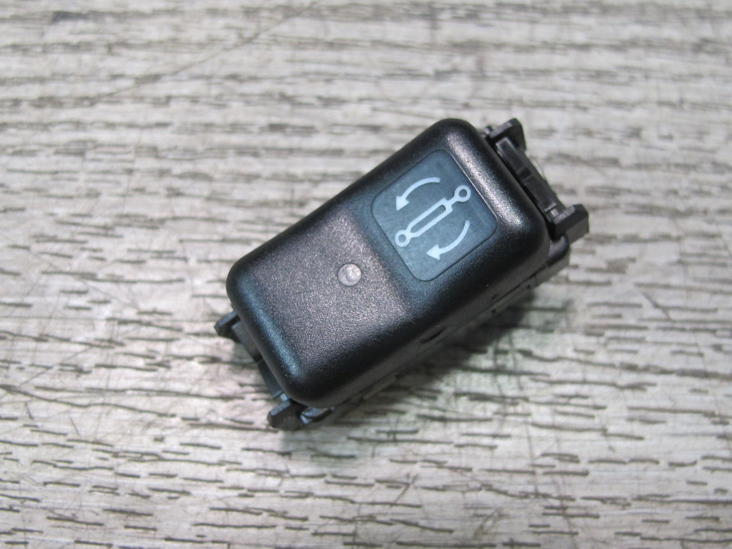 96-99 Mercedes W140 C140 Cl-class ADS Adaptive Damping Suspension Switch OEM