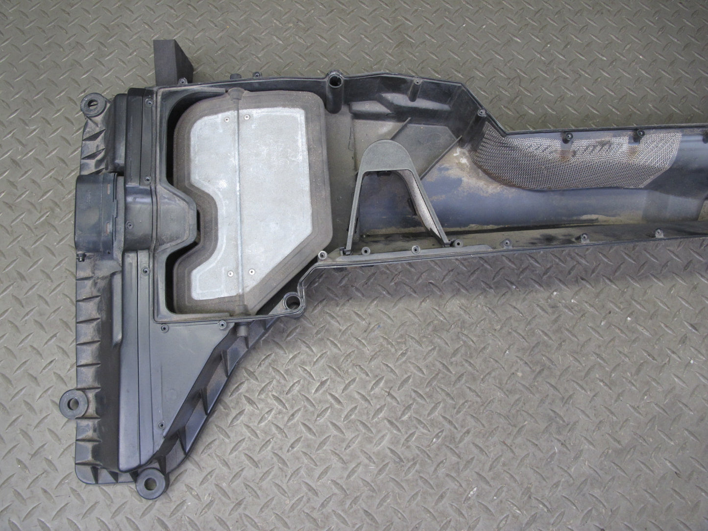 96-99 Mercedes W140 C140 Cl-class Coupe Set of 2 Front Wiper Cowl Trim Panel OEM