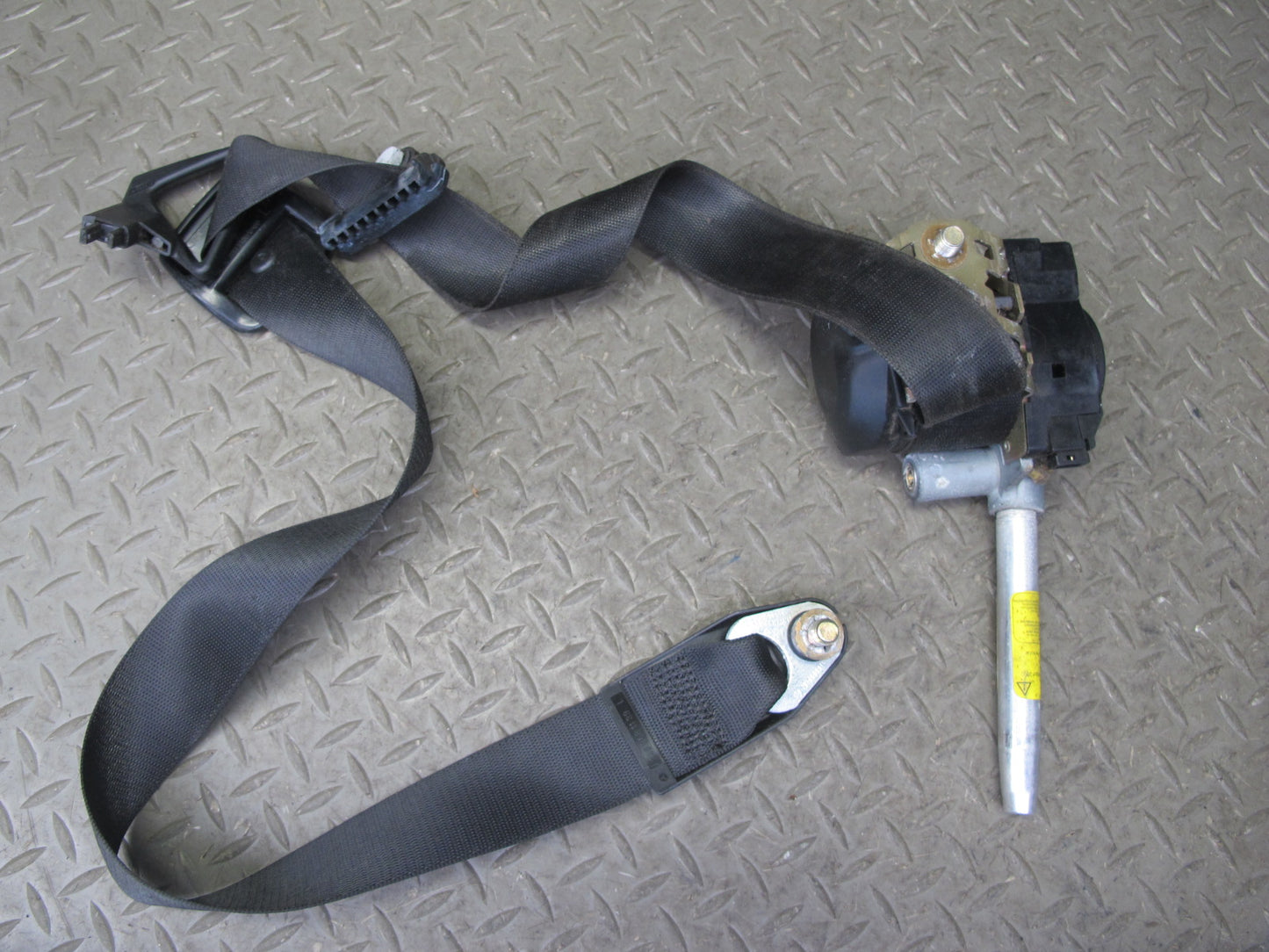 96-99 MERCEDES W140 COUPE CL600 FRONT RIGHT & LEFT SIDE SEATBELT RETRACTOR W/ EXTENDER FEEDER SET OEM