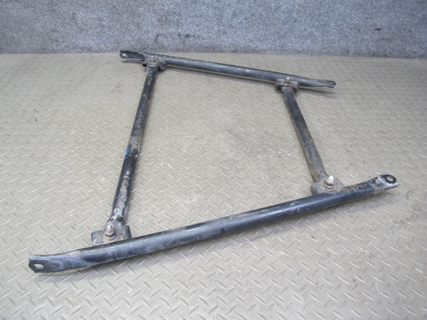 00-05 Toyota MR2 Spyder ZZW30L Under Body Brace Support OEM