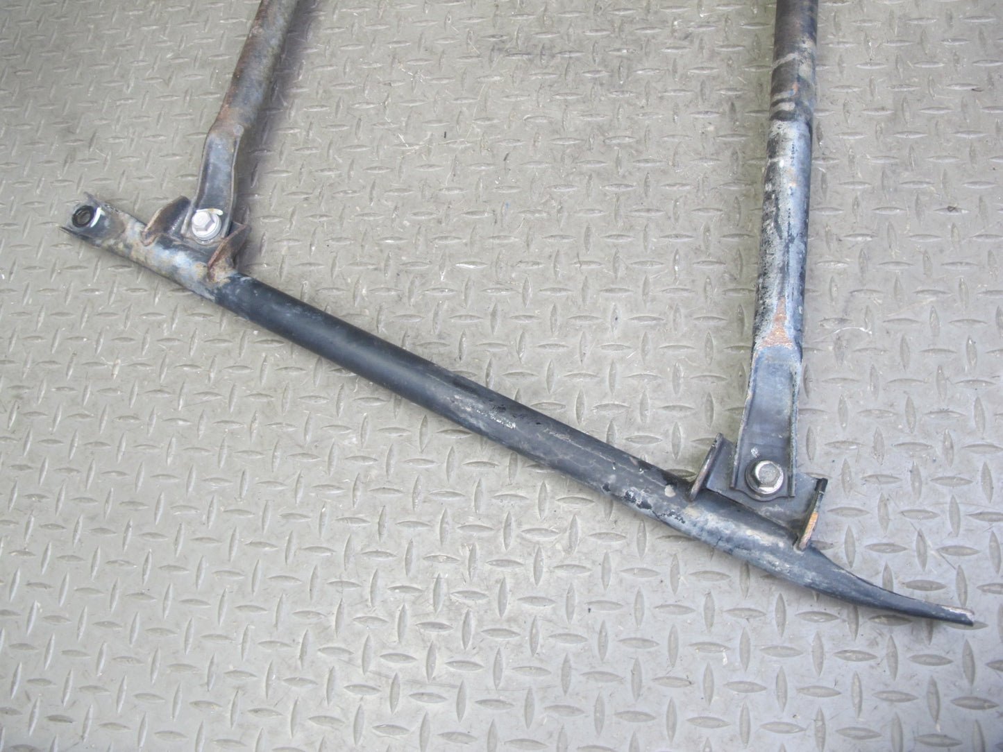 00-05 Toyota MR2 Spyder ZZW30L Under Body Brace Support OEM