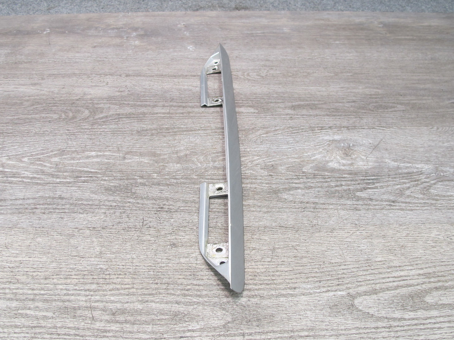 96-99 Mercedes W140 C140 CL Coupe Rear Trunk Lid License Finish Trim Molding OEM