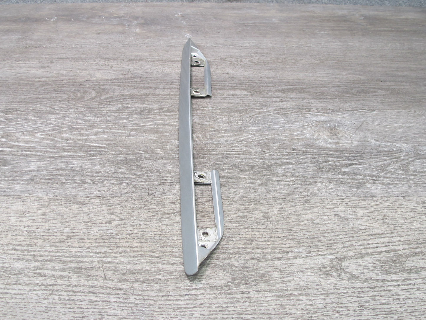 96-99 Mercedes W140 C140 CL Coupe Rear Trunk Lid License Finish Trim Molding OEM