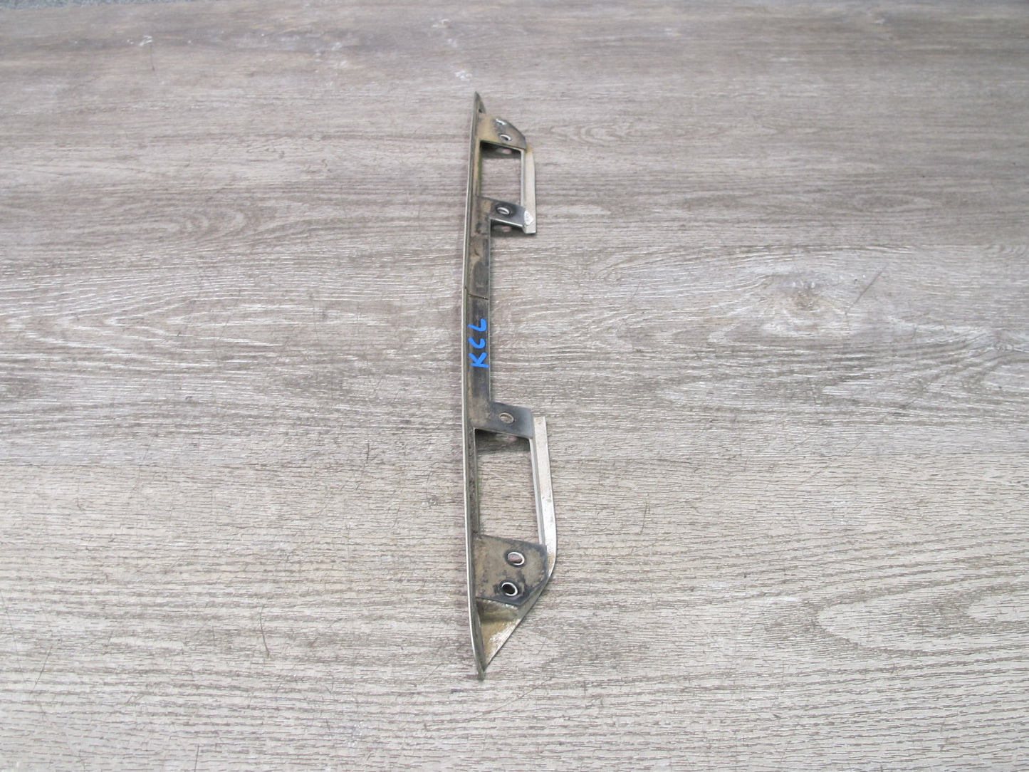 96-99 Mercedes W140 C140 CL Coupe Rear Trunk Lid License Finish Trim Molding OEM