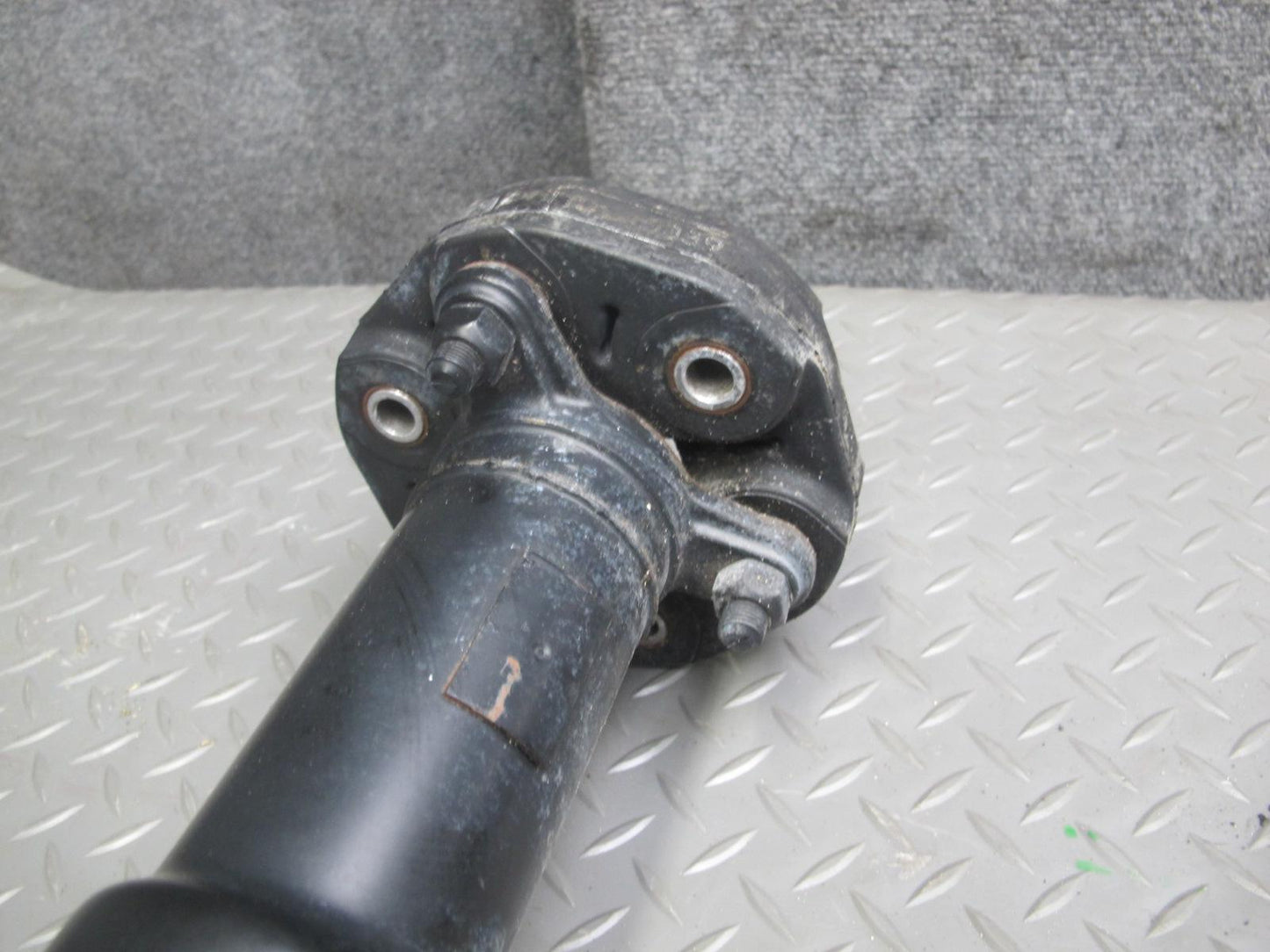 2017-2020 Maserati Levante M161 AWD 3.0L Rear Drive Shaft Driveshaft