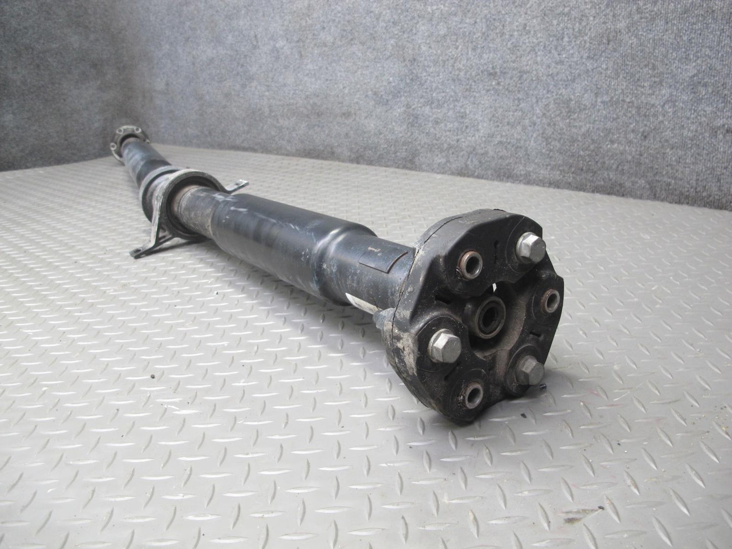 2017-2020 Maserati Levante M161 AWD 3.0L Rear Drive Shaft Driveshaft