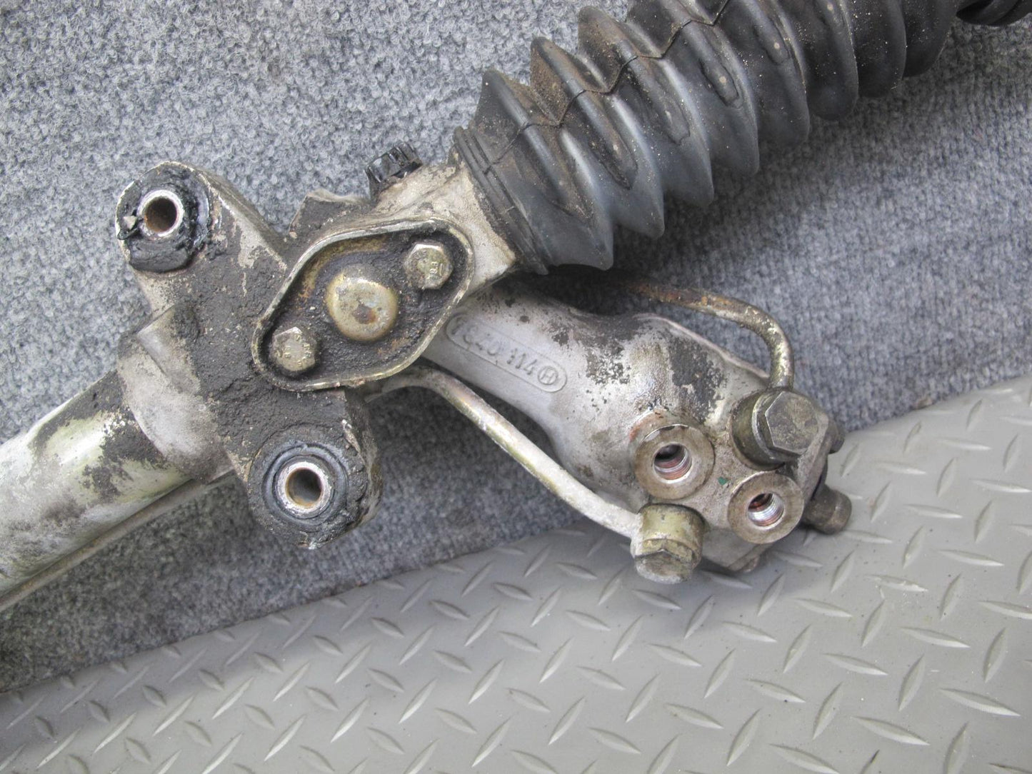 1984-1995 Porsche 928 S Power Steering Gear Rack AND Pinion