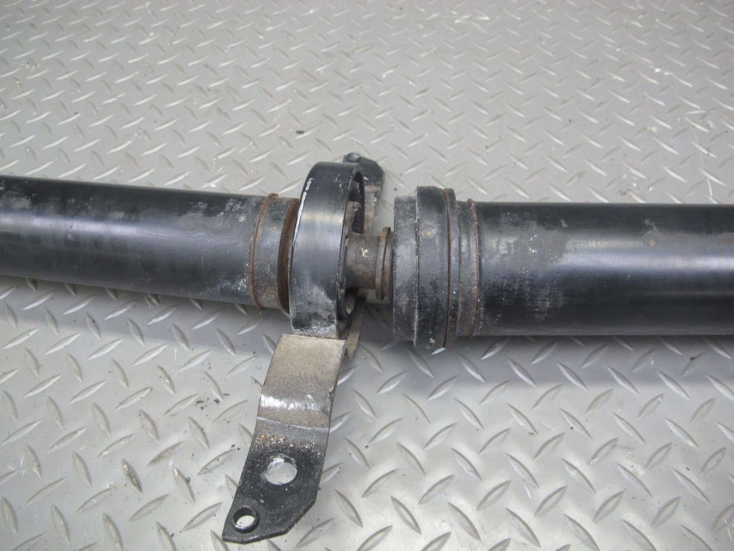 2015-2016 Porsche Macan 3.0L 3.6L AWD Rear Driveshaft Drive Shaft 126K 95B521101