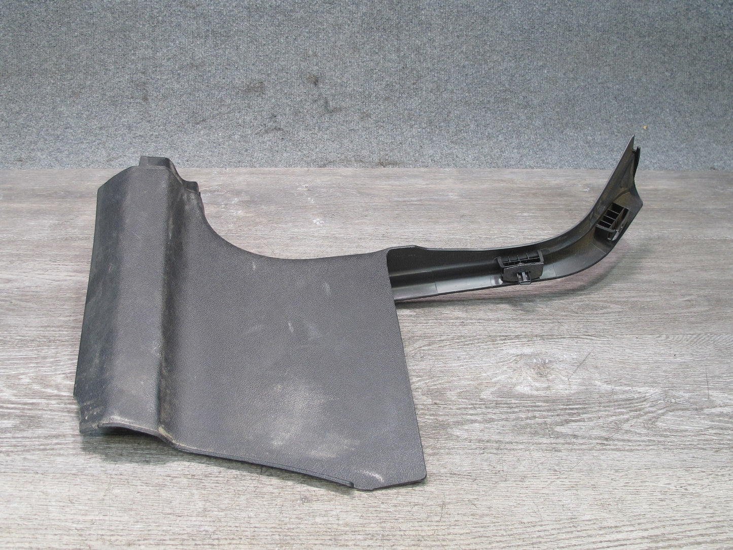 07-10 Saturn SKY Pontiac Solstice Set of 2 Front Kick Trim Cover Panel OEM