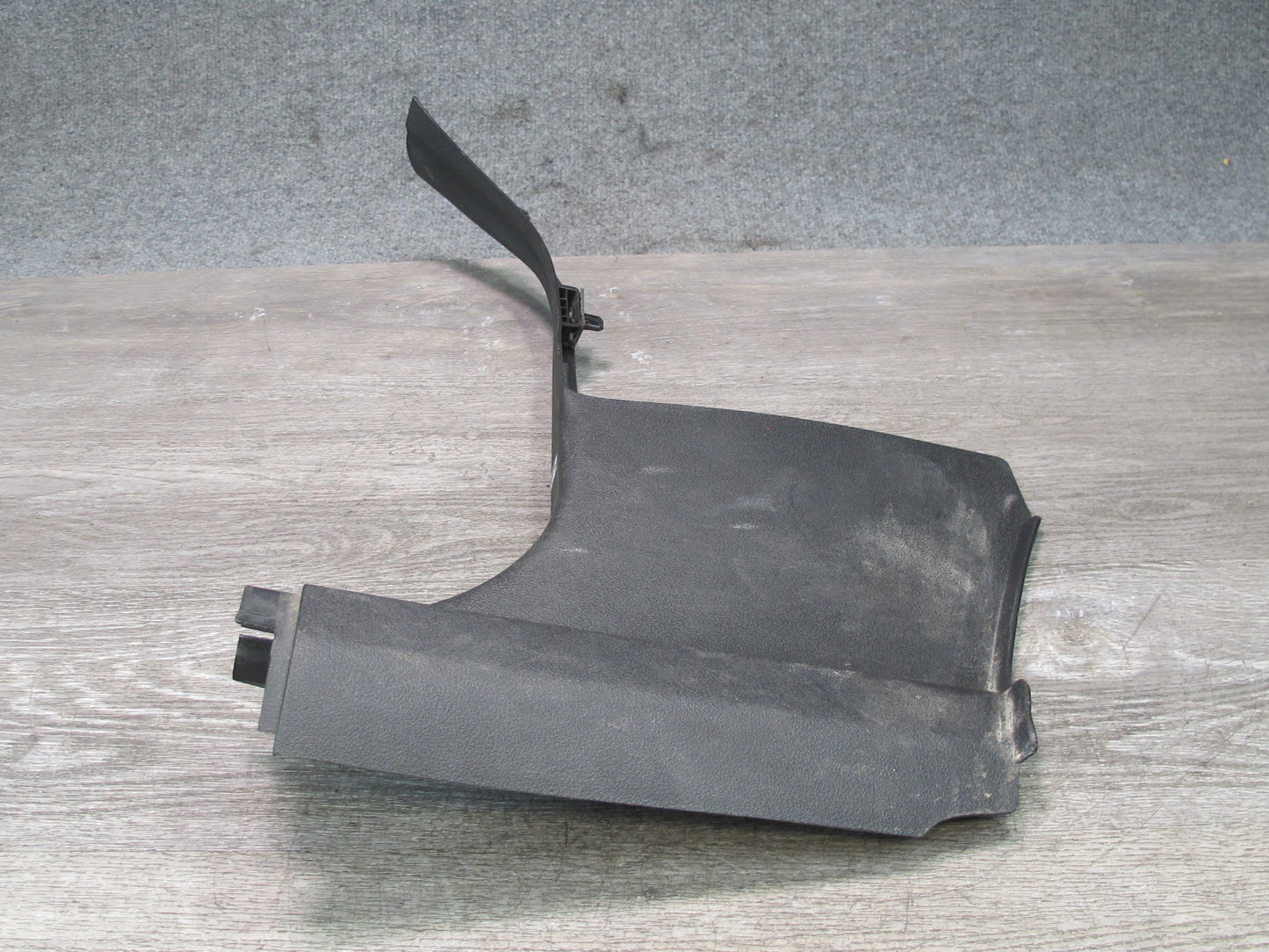 07-10 Saturn SKY Pontiac Solstice Set of 2 Front Kick Trim Cover Panel OEM