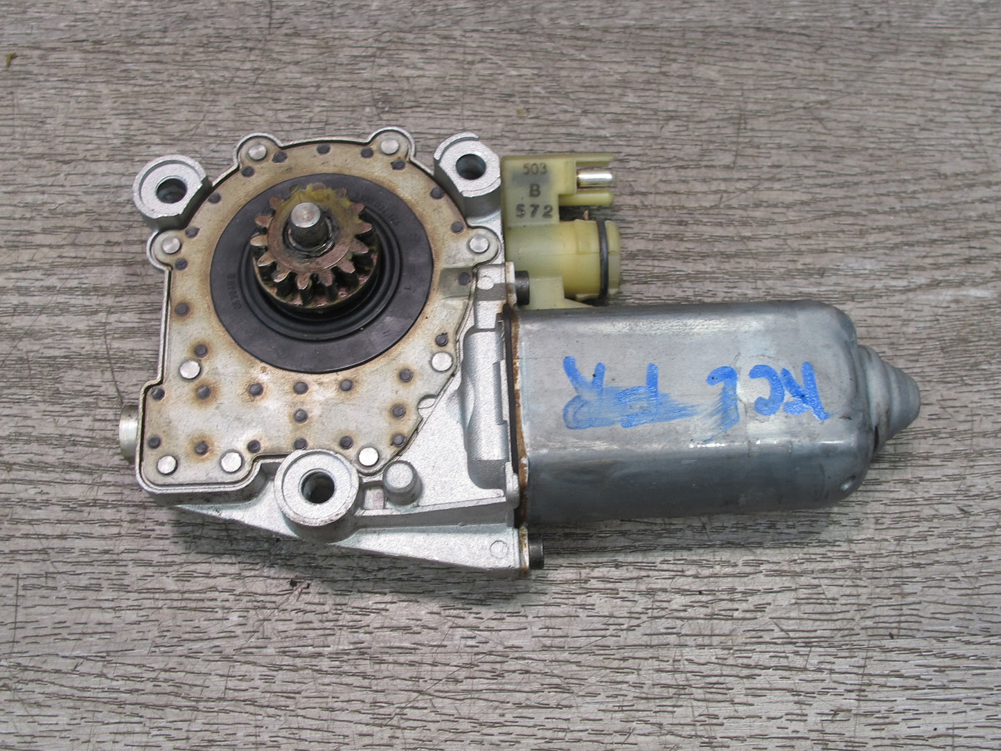 96-99 Mercedes W140 C140 Cl-class Front Right Door Window Regulator Motor OEM