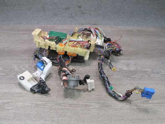 97-98 Lexus JZZ31L SC300 Interior Fuse Relay Box Module w Integration Relay OEM