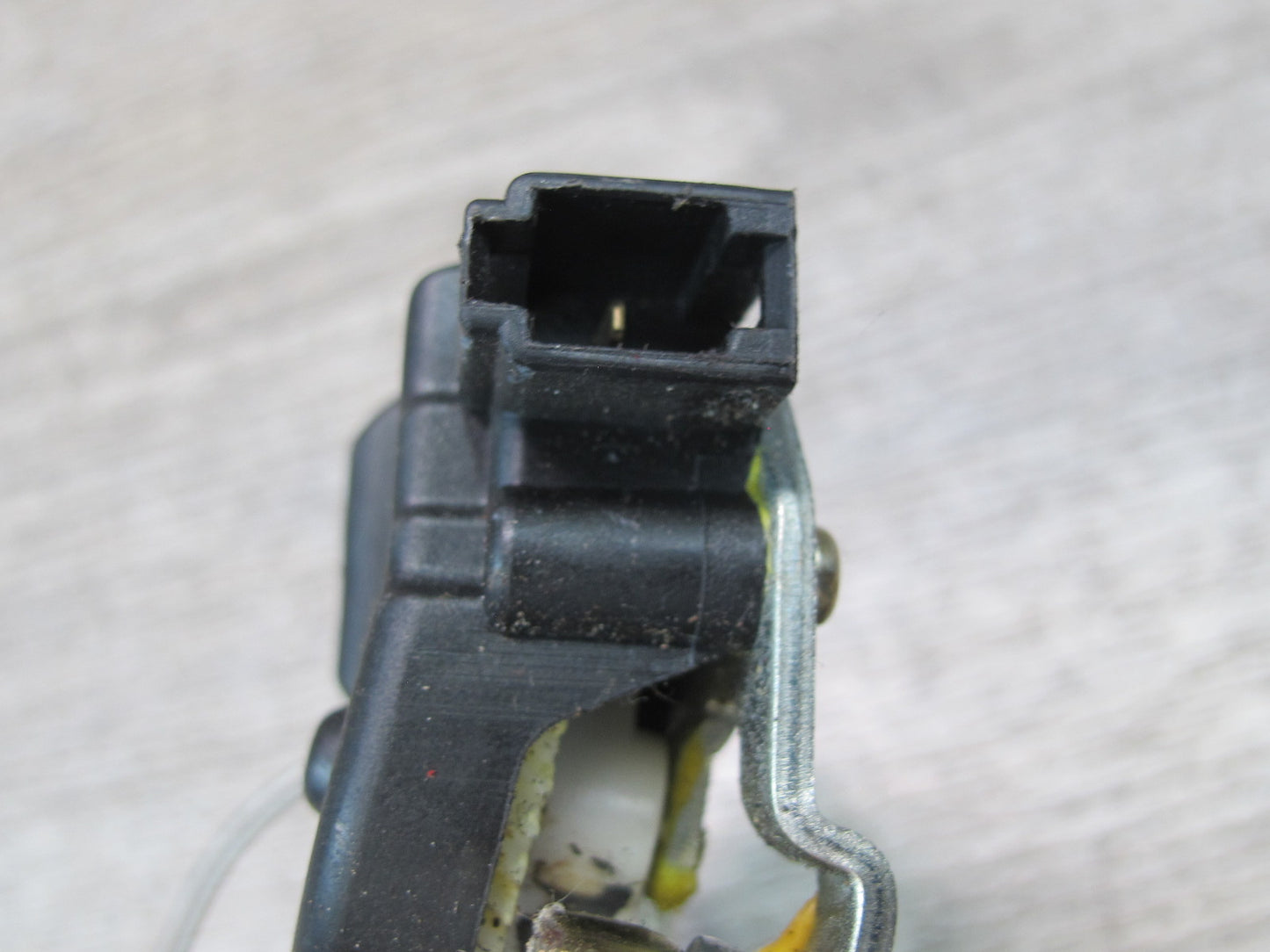 92-00 Lexus JZZ31L SC400 SC300 Rear Trunk Lid Lock Latch Actuator OEM
