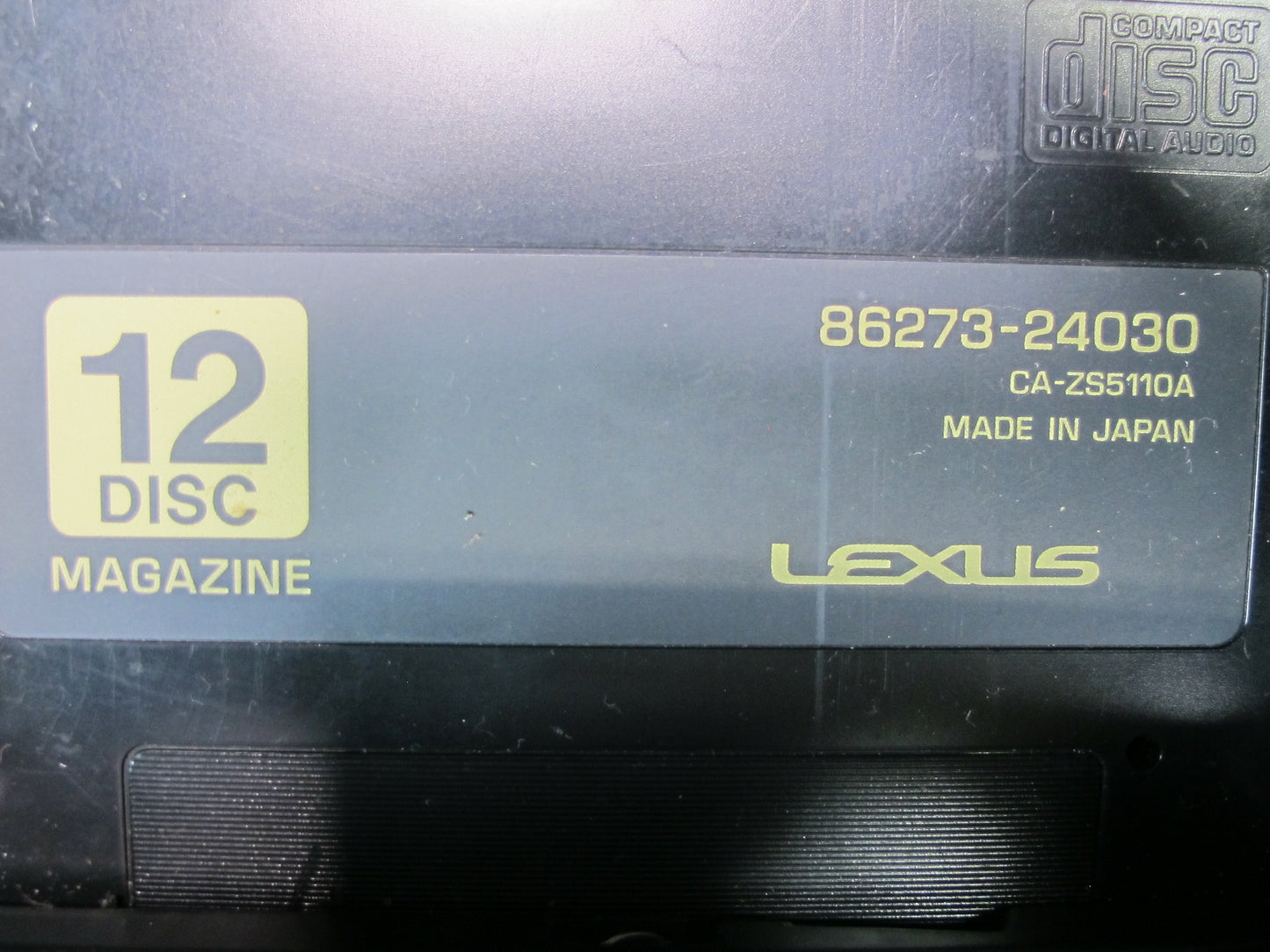 92-98 Lexus JZZ31L SC400 SC300 CD Changer Player w Magazine 86270-24052 OEM