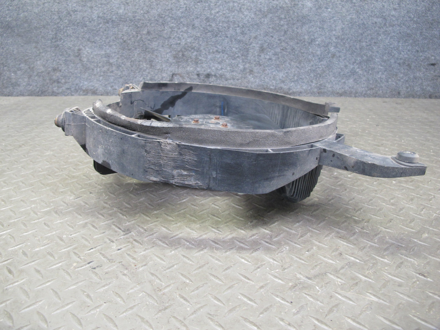 90-96 Nissan Z32 300ZX Turbo A/C Condenser 4 Blade Fan Motor OEM