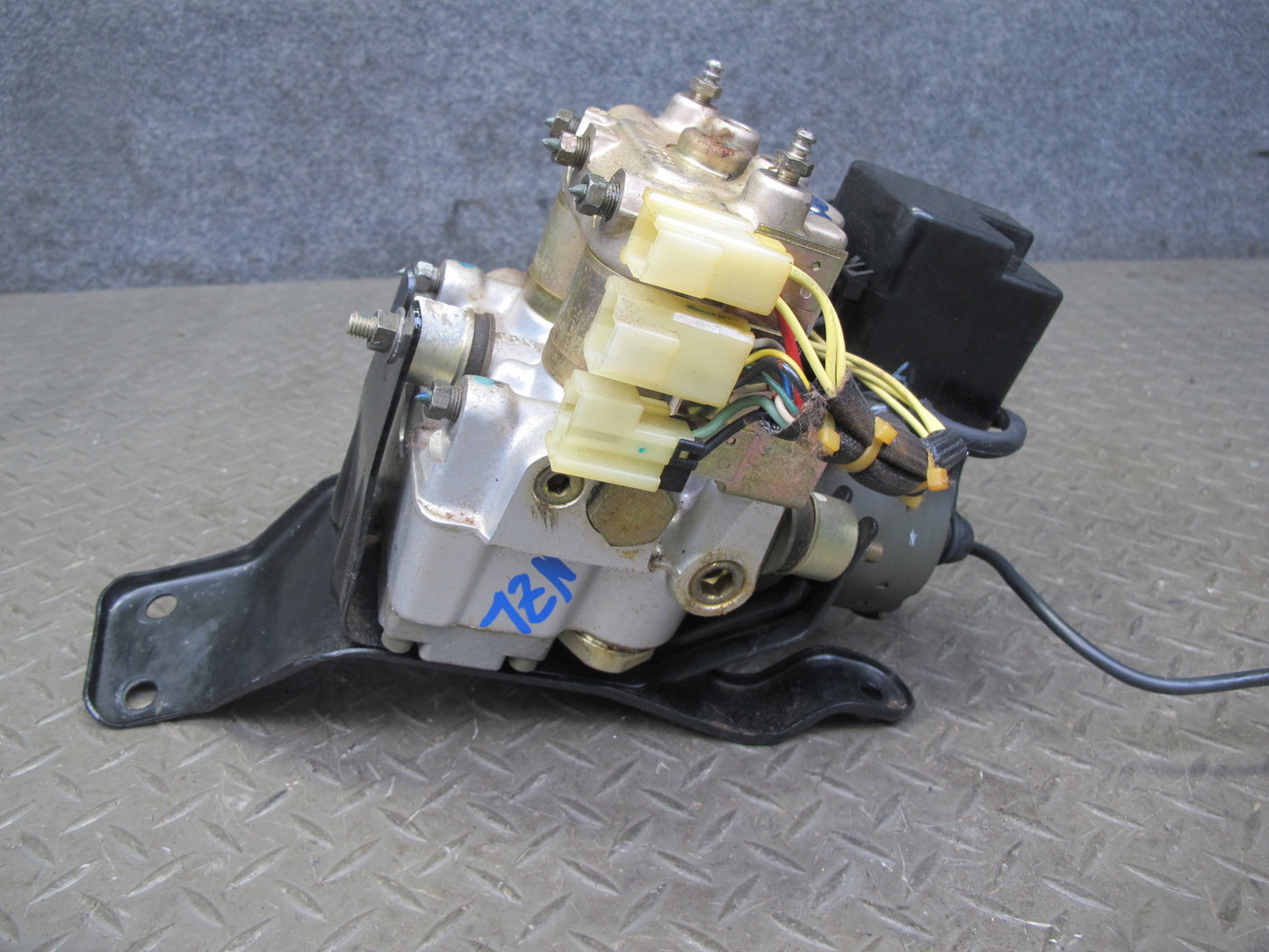 90-93 Nissan Z32 300ZX 2+0 Anti Lock Brake ABS Pump Module 47600-30P01 OEM