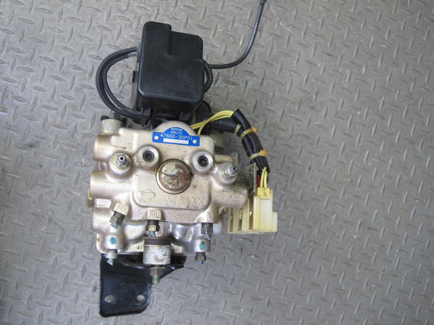 90-93 Nissan Z32 300ZX 2+0 Anti Lock Brake ABS Pump Module 47600-30P01 OEM