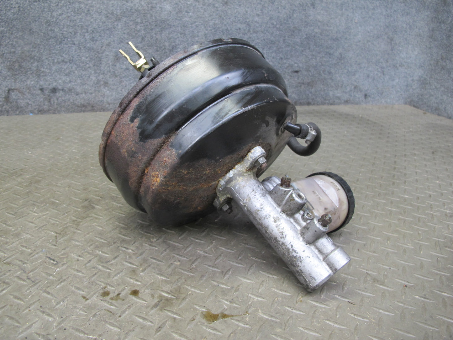 90-91 Nissan Z32 300ZX Turbo Brake Master Cylinder Booster Fluid Reservoir OEM