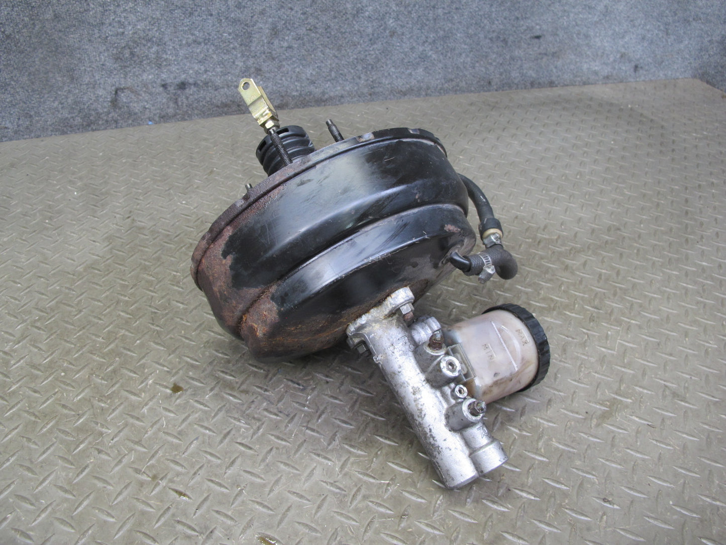 90-91 Nissan Z32 300ZX Turbo Brake Master Cylinder Booster Fluid Reservoir OEM